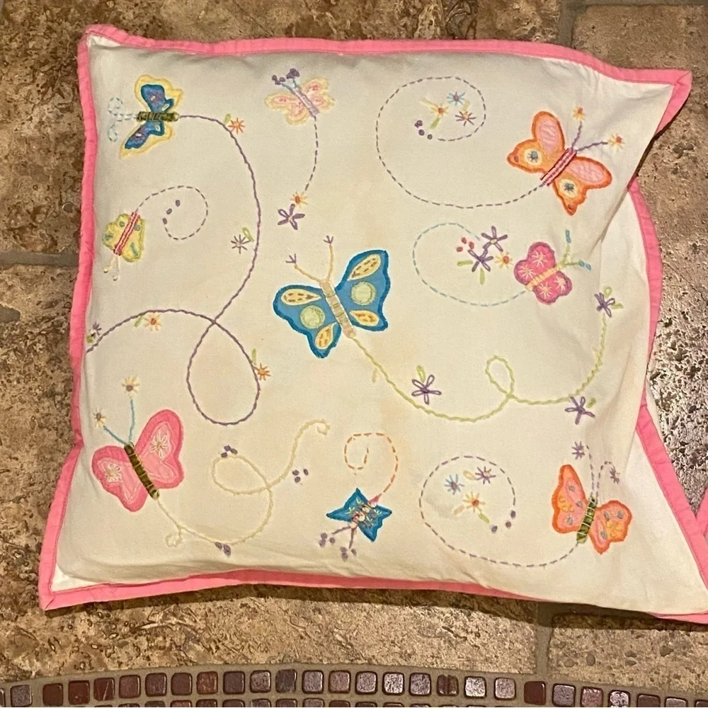 POTTERY BARN KIDS Floral 2 Pillow Set 16”x17”